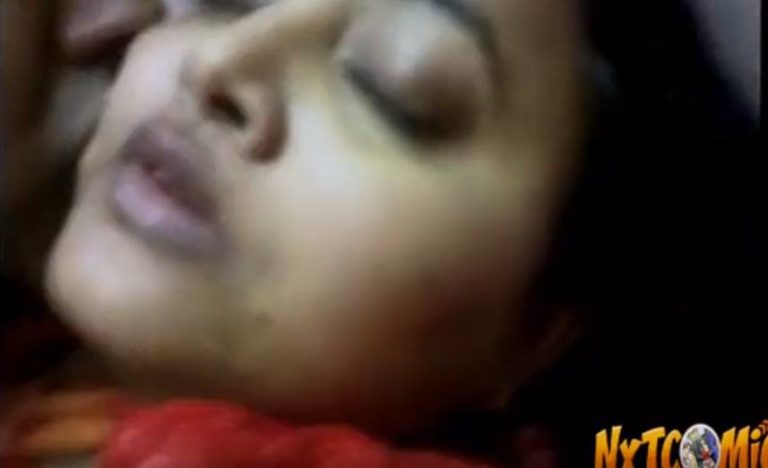Busty Bengali Housewife Romantic Sex With Husband